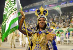 FOTOS: desfile da Mancha Verde nas campeãs 2022