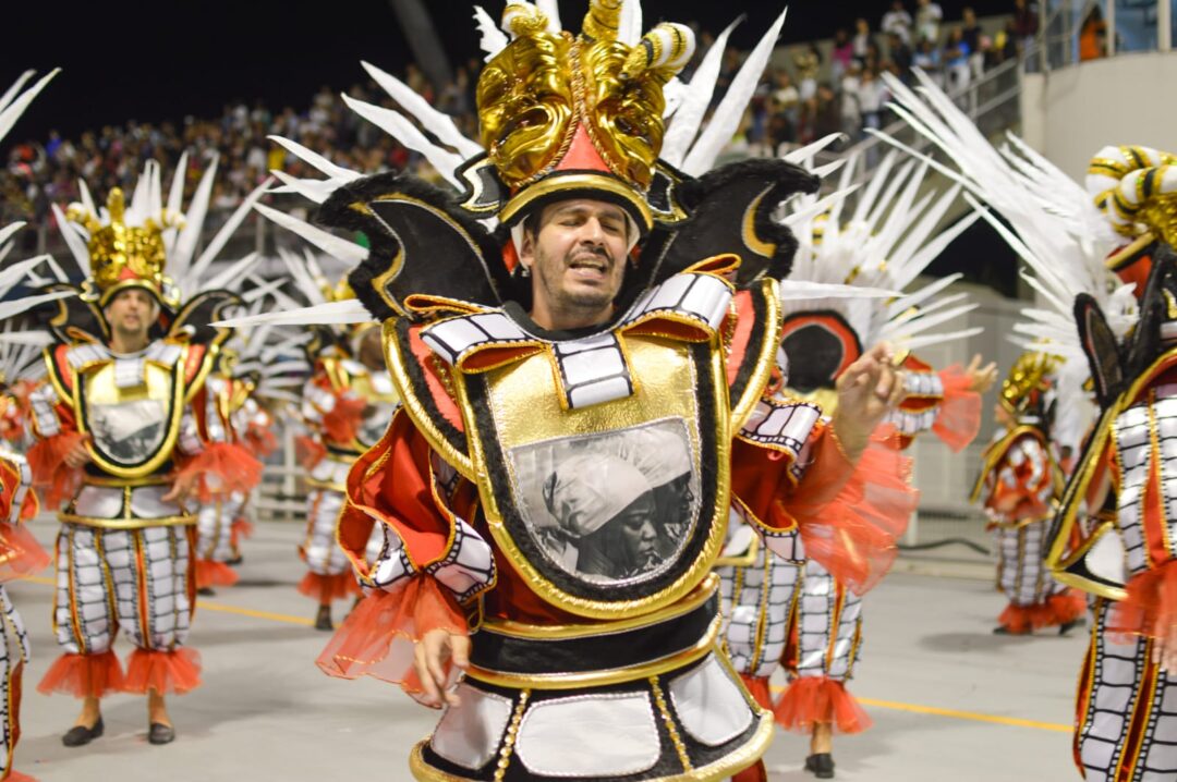 Read more about the article FOTOS: desfile 2022 da escola de samba Colorado do Brás