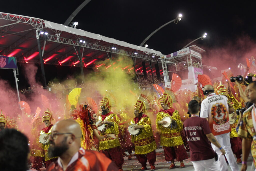 Barroca enfrenta problemas em seu desfile sobre Iansã IMG 1002