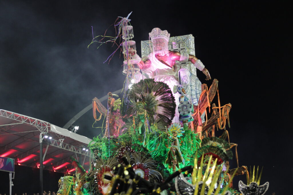 Barroca enfrenta problemas em seu desfile sobre Iansã IMG 1079
