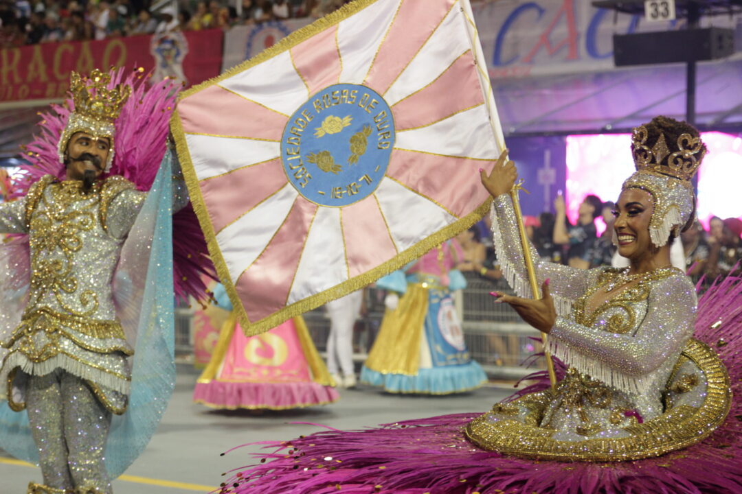 Read more about the article Rosas de Ouro aposta na Astrologia para buscar o bicampeonato